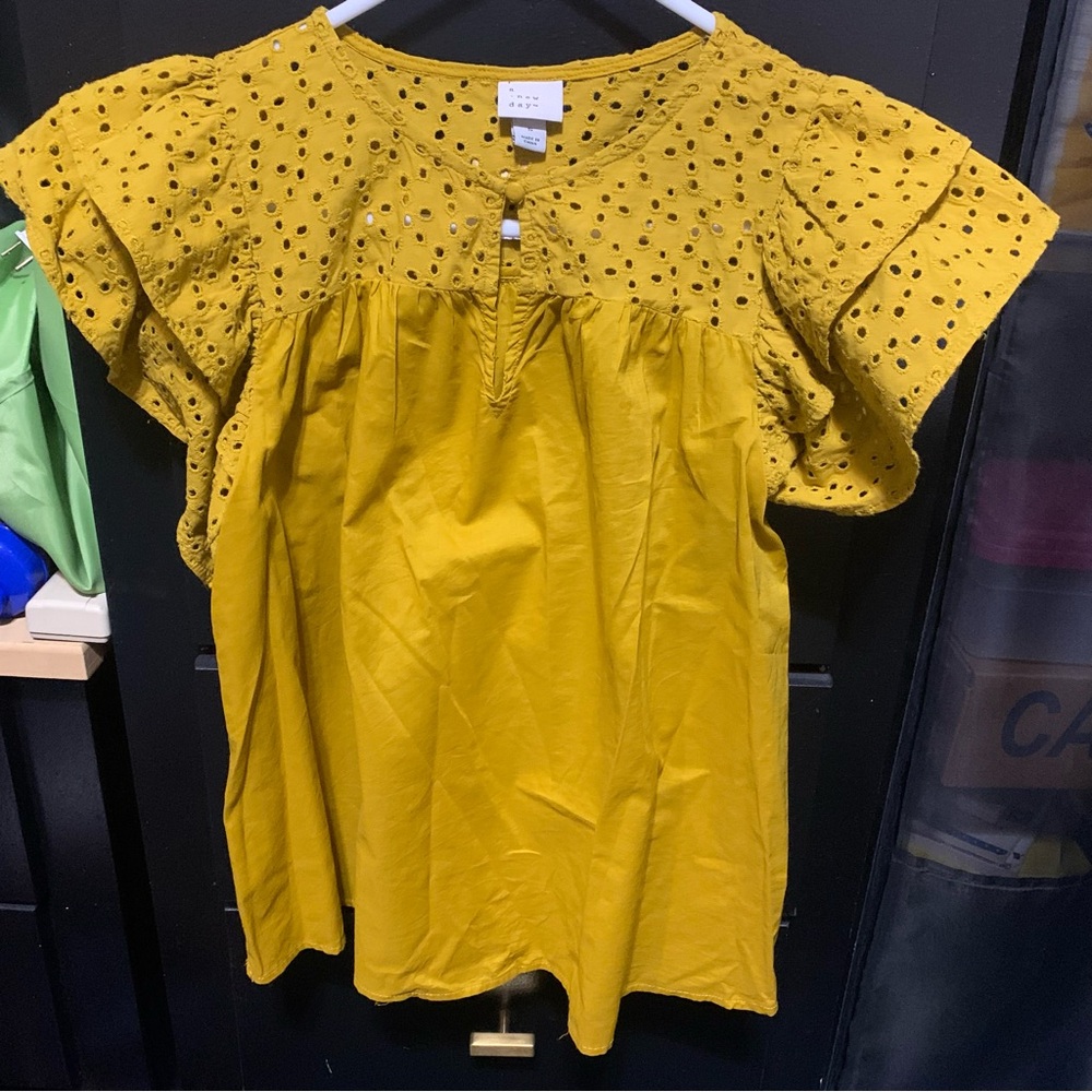 A New Day Blouse with Eyelet and Ruffle Detail. Chartreuse/Mustard. Size S.